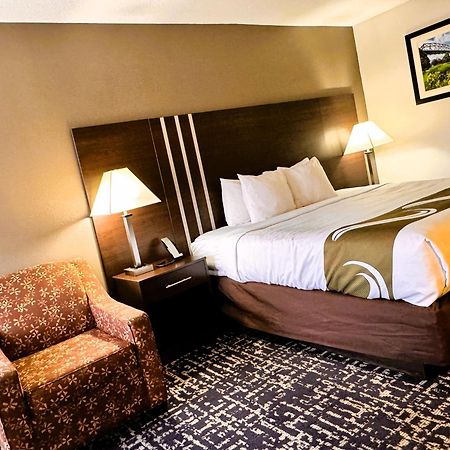 Quality Inn Кливланд Екстериор снимка