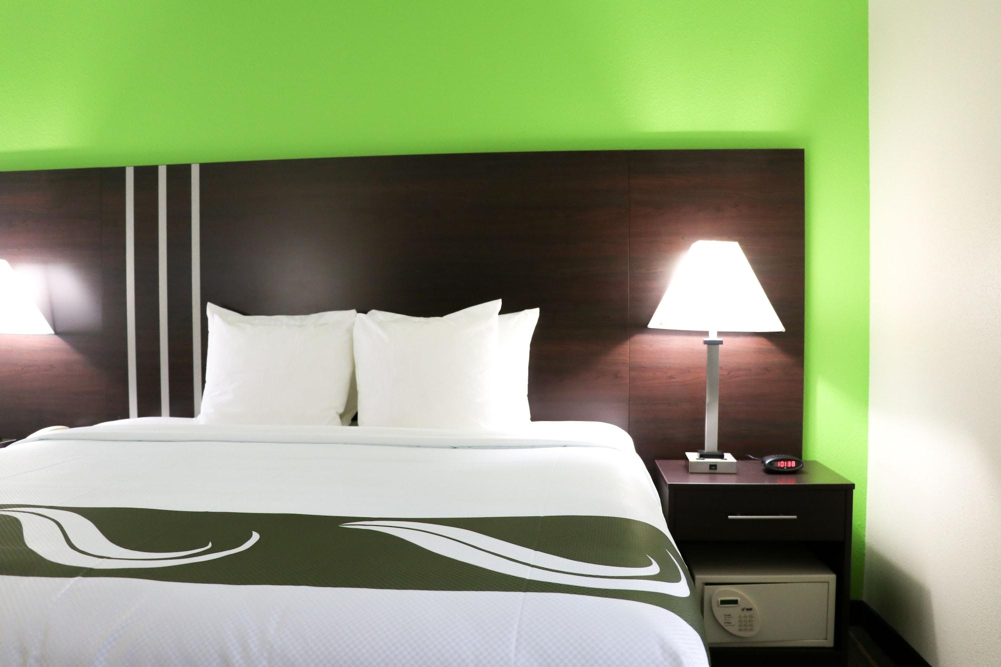 Quality Inn Кливланд Екстериор снимка