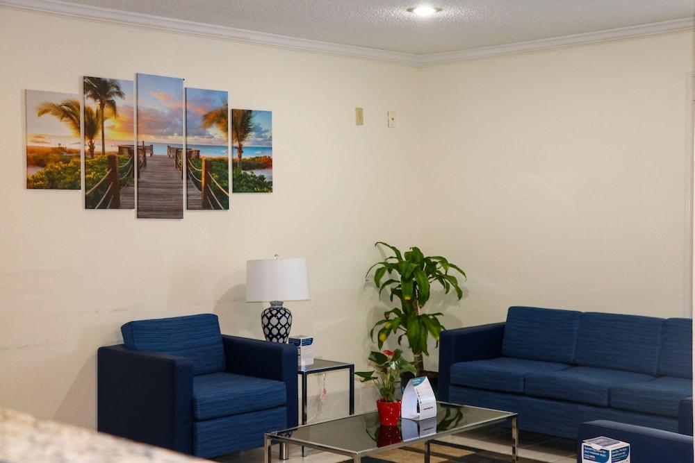 Quality Inn Кливланд Екстериор снимка