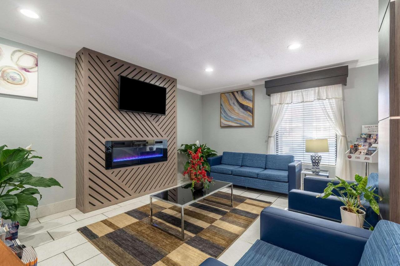 Quality Inn Кливланд Екстериор снимка