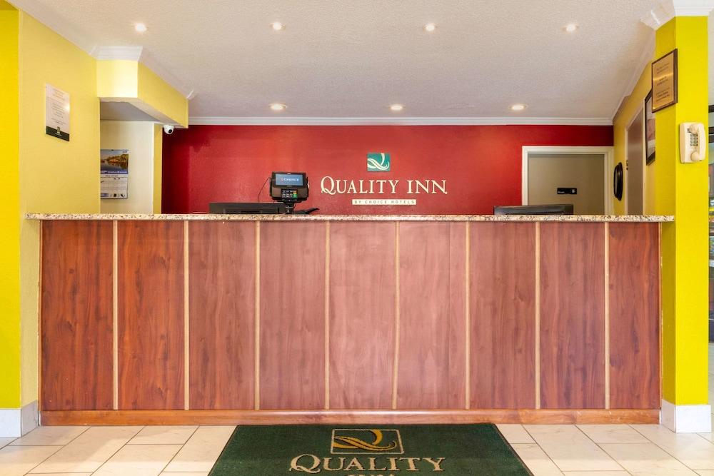 Quality Inn Кливланд Екстериор снимка
